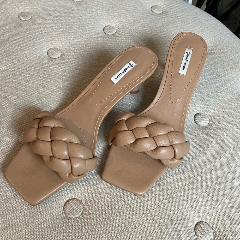 Stradivarius Tan Braided Slide Heels